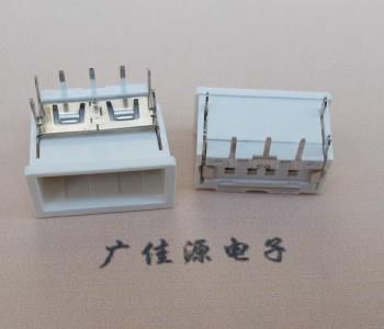 江西USB接口2.0连接器.3p端子加护套防尘母座